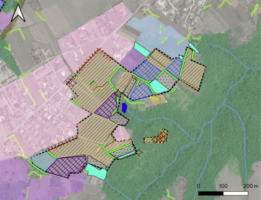 Cartographie des ESN et des pratiques au sein de parcelles et de leurs alentours.