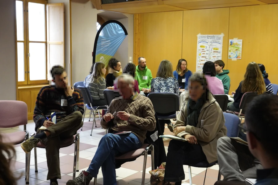 Groupe de travail pendant le projet Be Creative